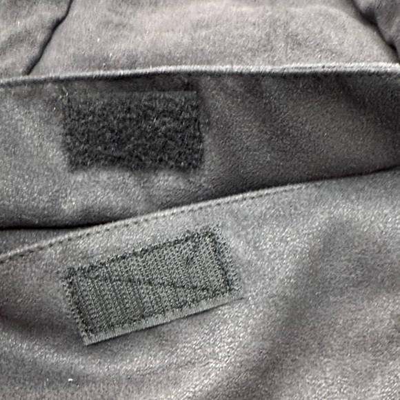 Ameribag Relax Your Back Stylish Black Microsuede Sling Bag BP9393F - Picture 8 of 15